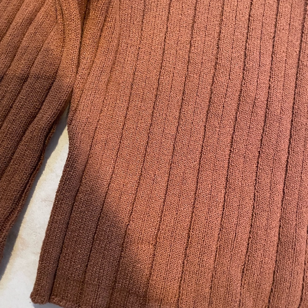 Eclipse Off-Shoulder Ribbed Shirt - Picture 4 of 6